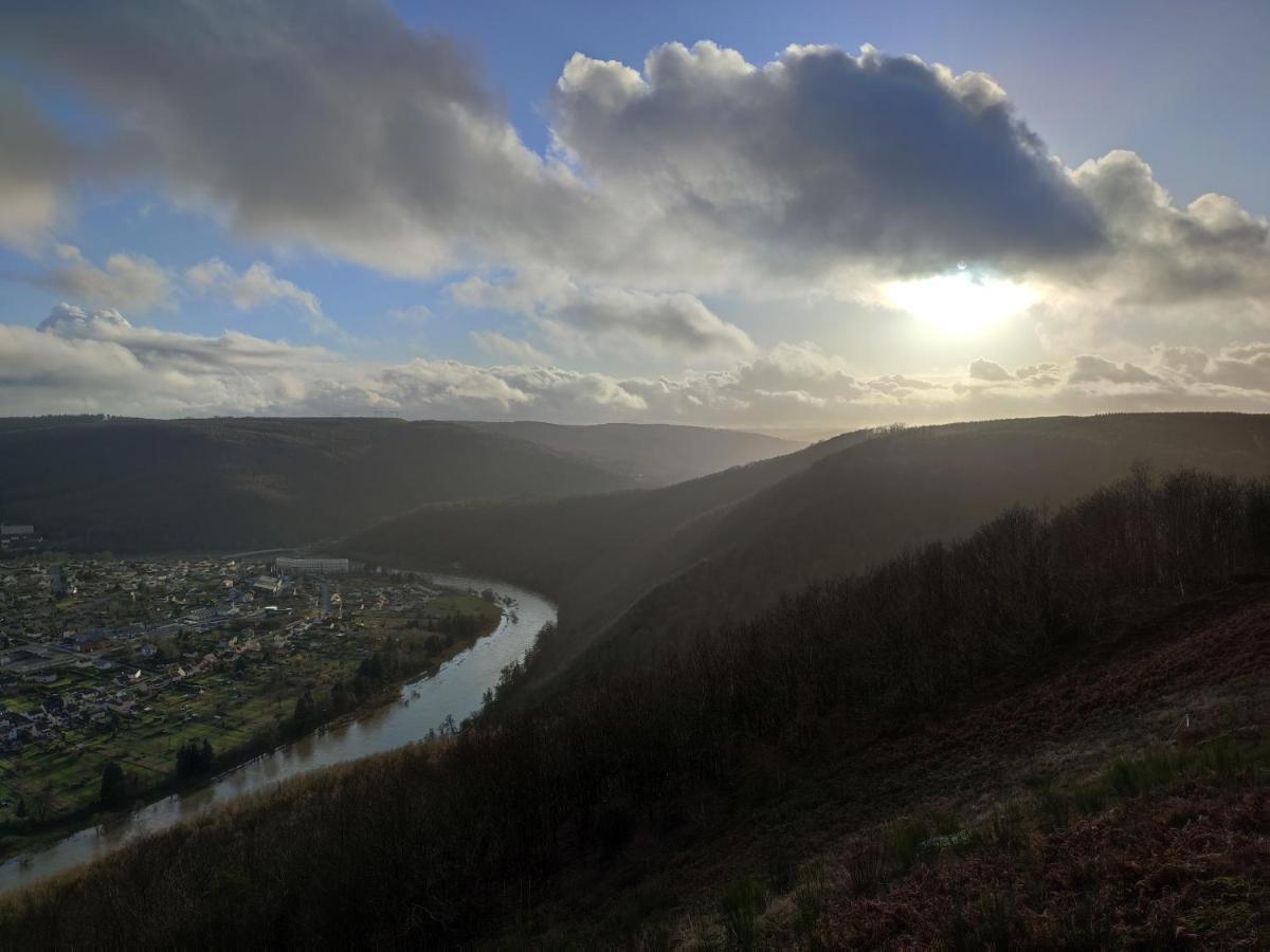 Entre Meuse Et Foret Revin  Bagian luar foto