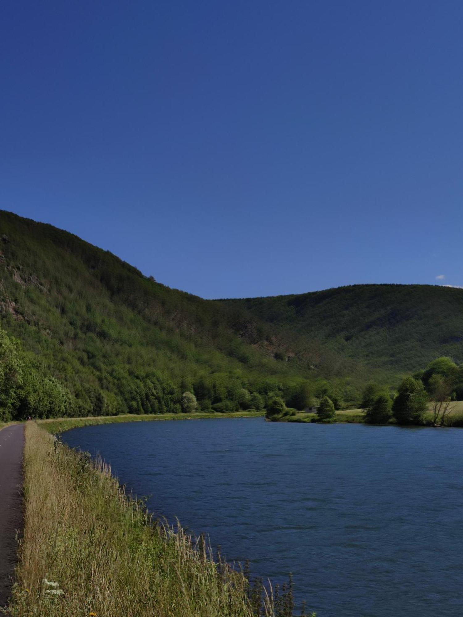 Entre Meuse Et Foret Revin  Bagian luar foto